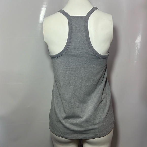 UNDER ARMOUR-LOOSE-HEATGEAR TOP SIZE SM/P/CH - Picture 7 of 10